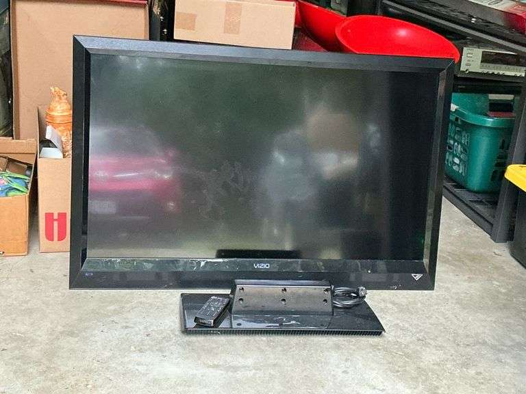 Vizio 42" flatscreen TV with remote Model VIZIO E4SSVL image