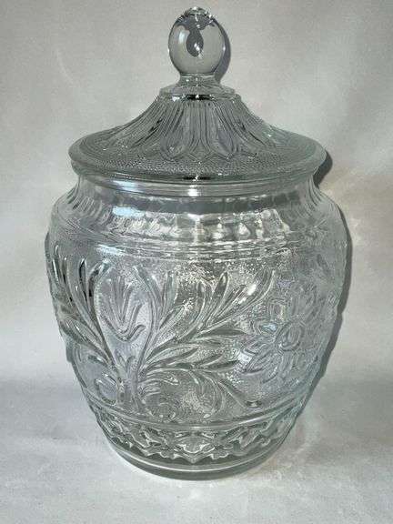 Sandwich glass cookie jar image