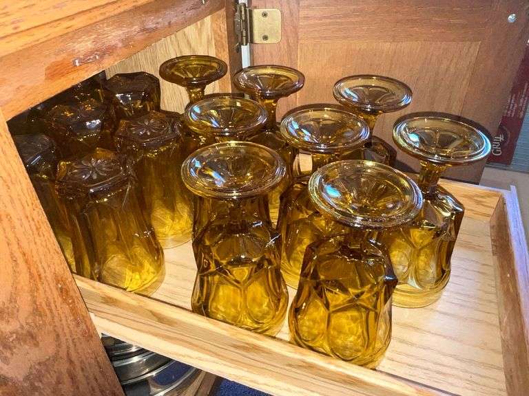 Amber glassware image