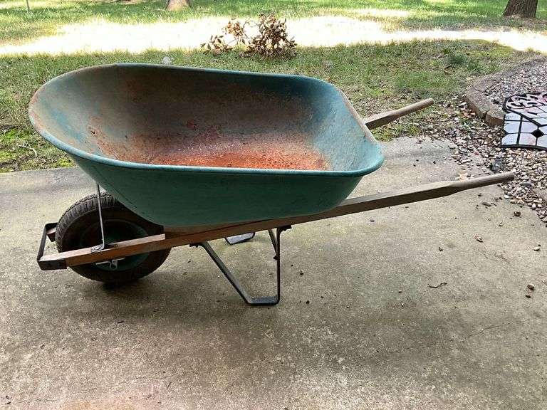 Wheelbarrow image