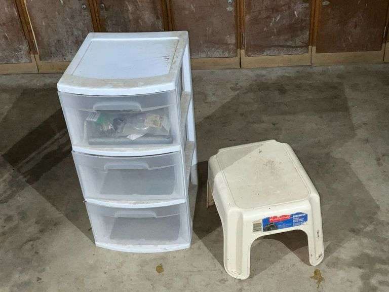 Step stool, 3-drawer plastic caddy with contents image