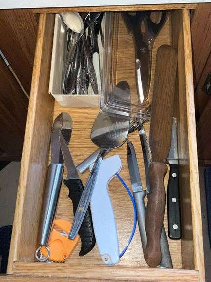 Flatware, knives, Cook Kitchen shears, knife sharpeners image