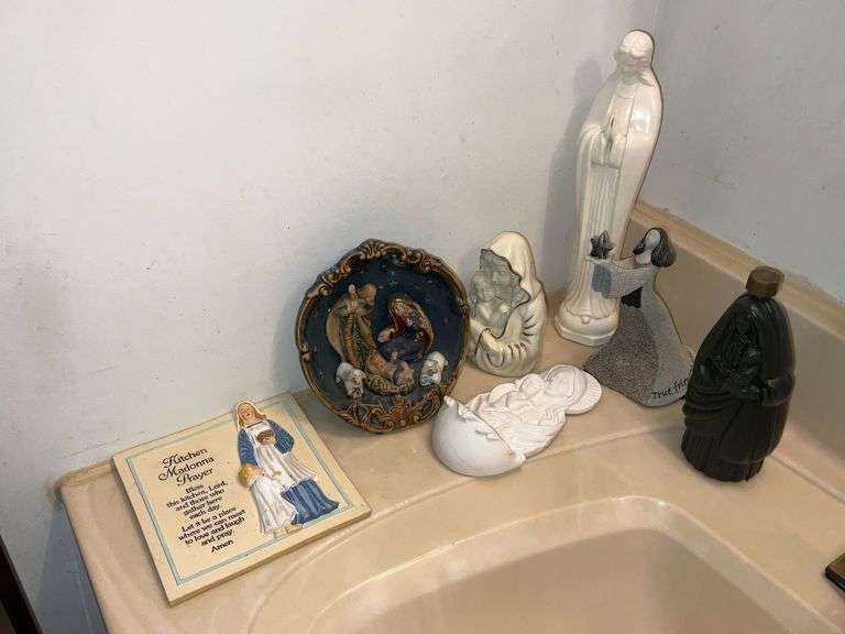 Madonna and child collection image