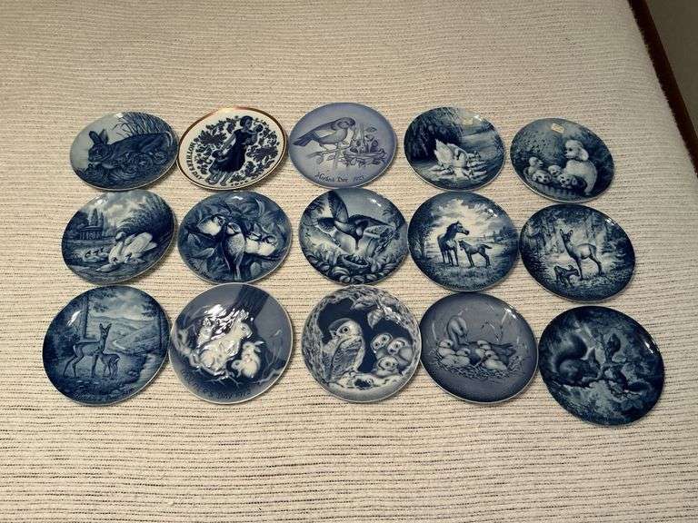 Mother's & Father's Day collector's plates image