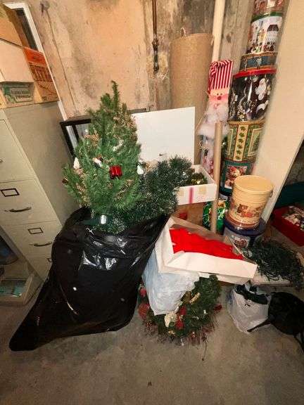 Christmas trees, wreaths, red bows image