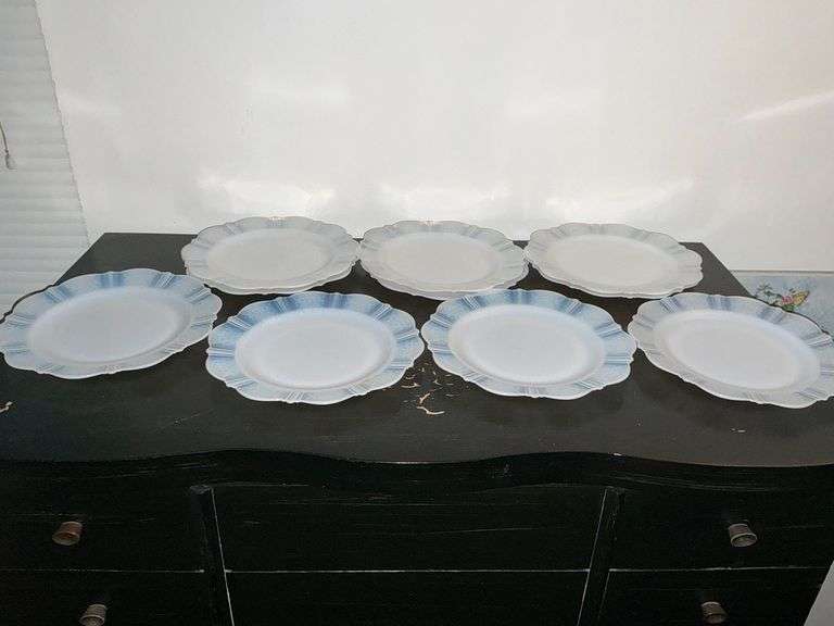 10 American Sweetheart 9" plates image