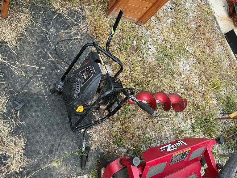 Kohler XTX Series 2-man portable 9" auger image