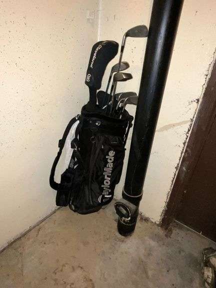 Right-handed golf clubs in bag image