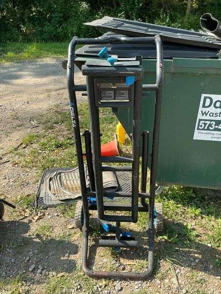 Portable Delta table saw image