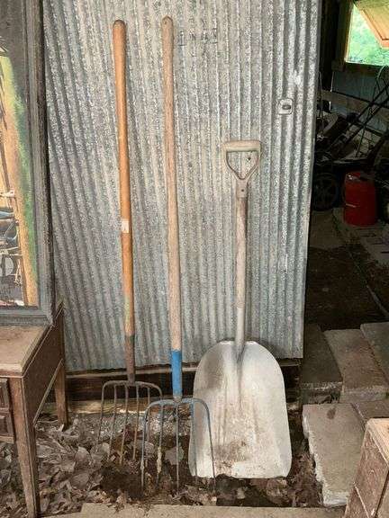 5 & 6-tine pitch forks, aluminum scoop shovel image