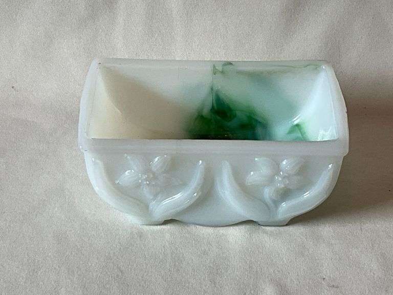 Akro Agate Green Slag Glass Rectangular Footed Bowl, Daffodil Flowers, USA 657, Flying Crow Mark, Ca. 1940's image