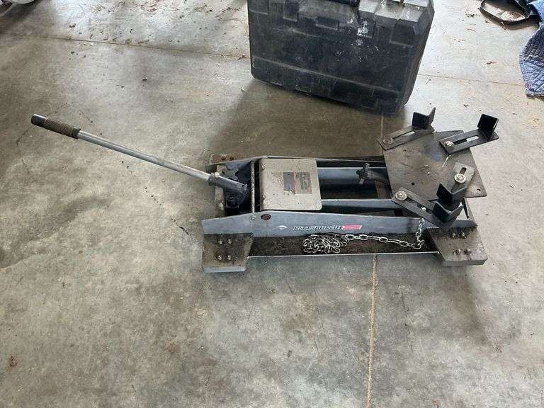 Pittsburgh 800 lb. low lift transmission jack image