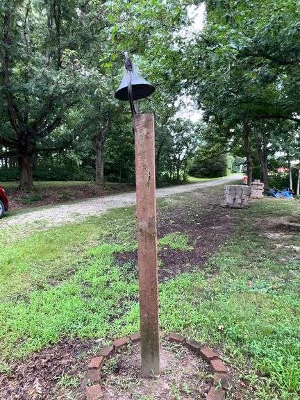 Nashville 2 dinner bell on post (set in concrete) image