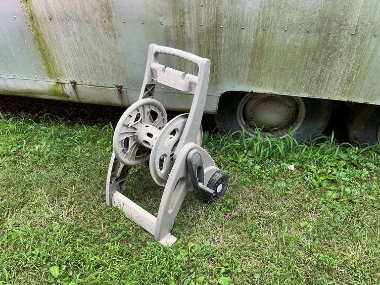 Suncast hose reel, 100' +/- heavy duty water hose image