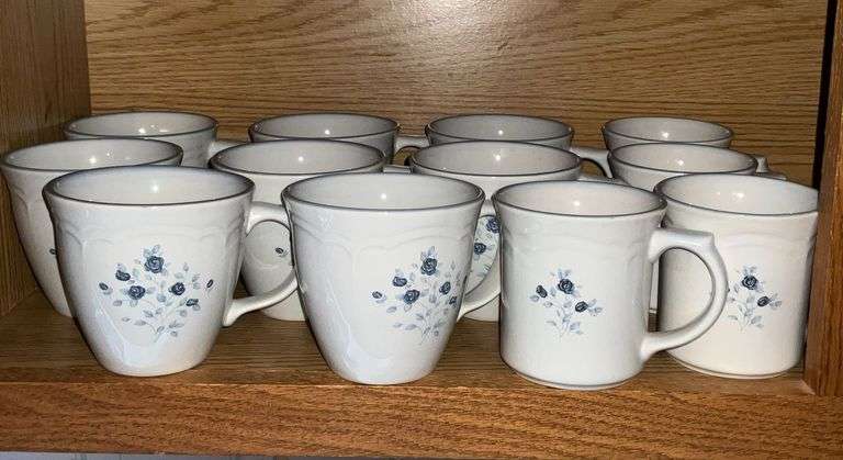 12 Pfaltzgraff Poetry Glossy mugs image