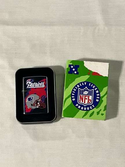 New England Patriots Zippo lighter in tin image