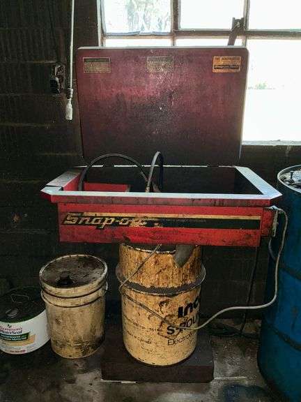 Snap-On parts washer on barrel image