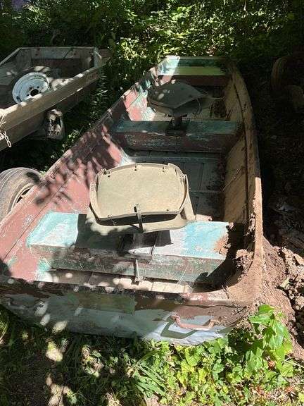 Aluminum boat 14' x 54" W image