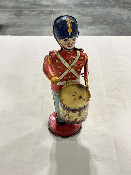 J. Chein & Co. wind up tin toy solider image