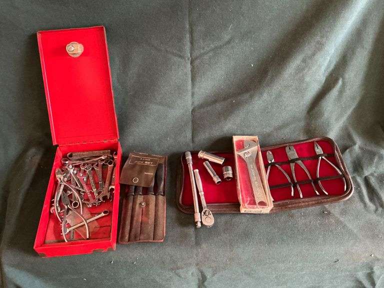 Snap-On 1/4" drive sockets and ratchet, picks image