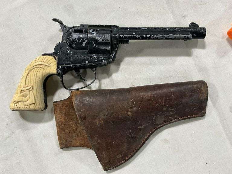 Hubley cap gun, Pony Boy cap gun, Mattel Fanner cap pistol with holster image
