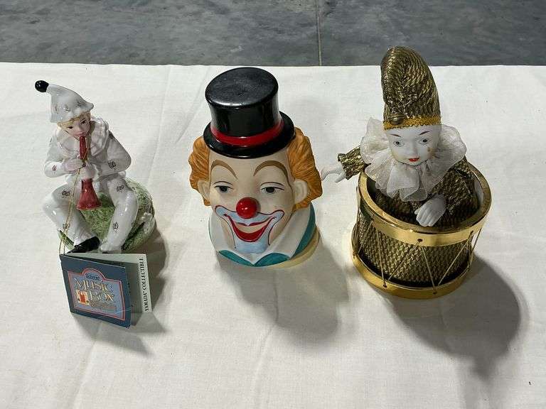 Schmid music box, clown head music box image