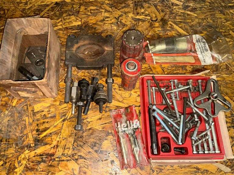 Snap-On harmonic balancer puller, bearing separator image