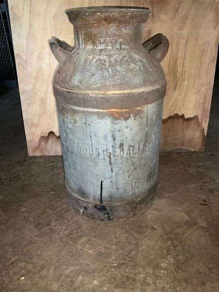 Milk can, no lid image