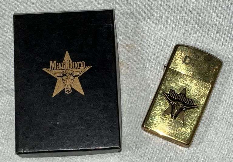 Marlboro Zippo lighter in display box image