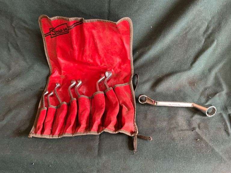Snap-On box end wrenches up to 13/16" image