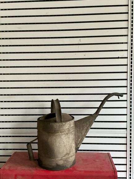 Vintage oil can image