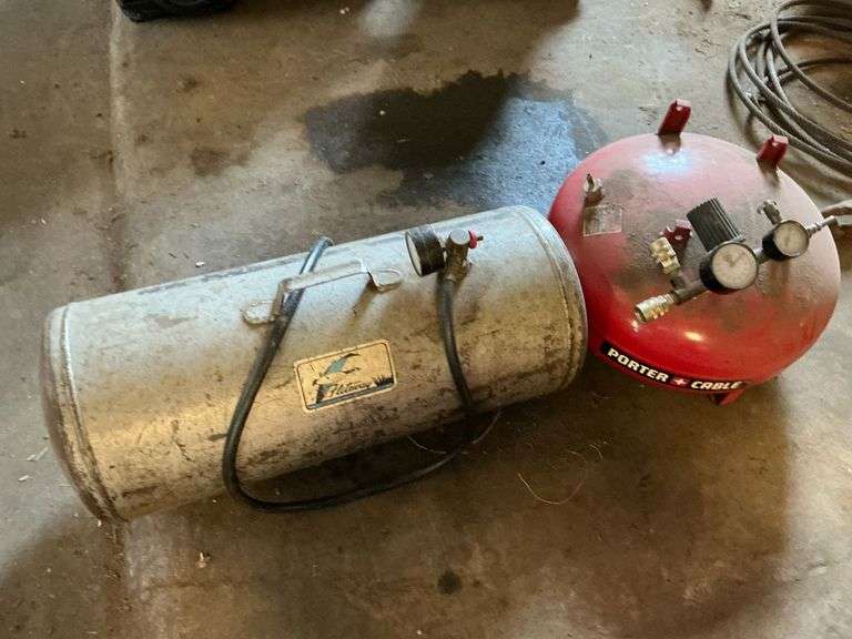2 air tanks image