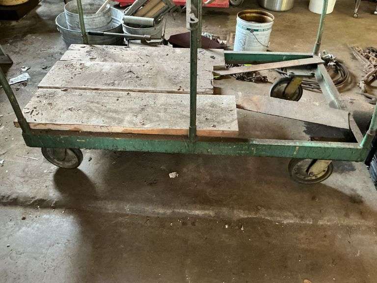 4-wheel roll around cart image