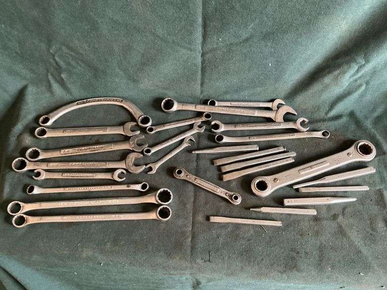 Craftsman combination wrenches, box end wrenches image