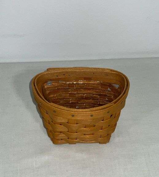 1999 mini Longaberger basket with plastic liner and wall hanger image