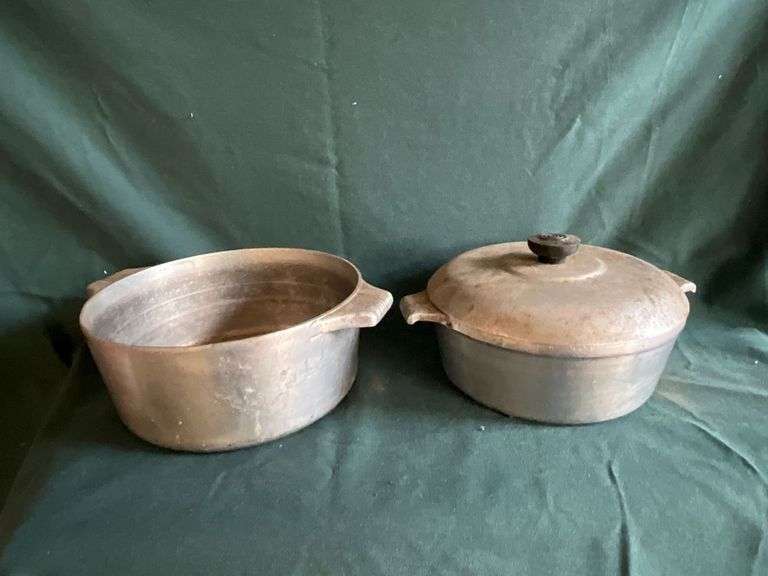 Wagner Ware Magnalite No. 4248P cast aluminum dutch oven with no lid image