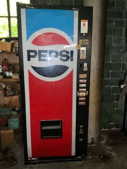 Pepsi machine image