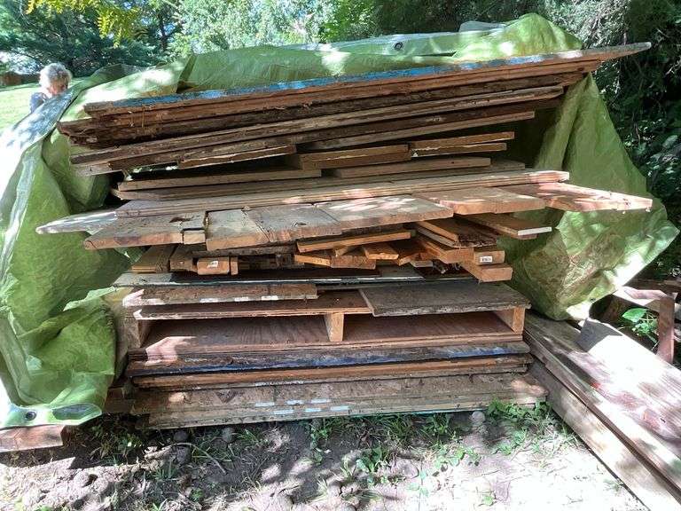 Pile of lumber, plywood, particle board image