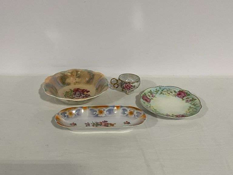 Bavaria and other hand decorated china pieces image