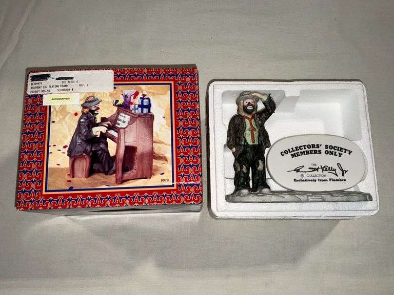EKJ playing piano figurine in box image