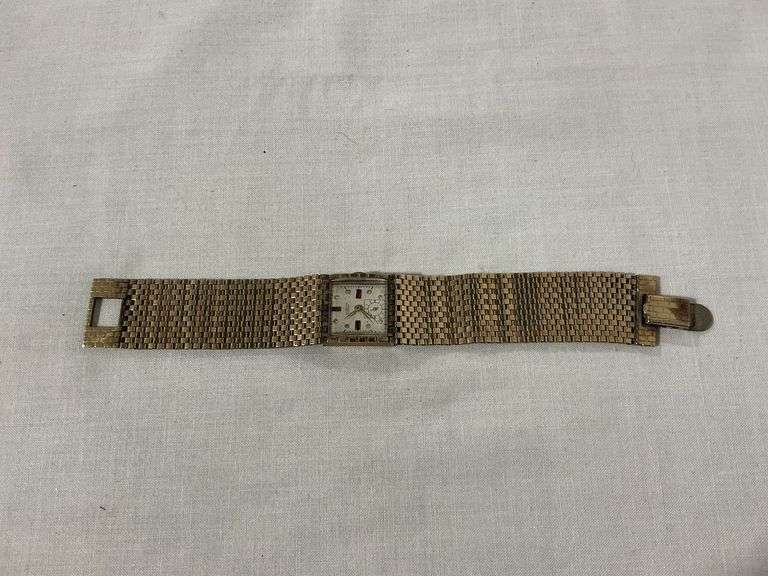 Lucerne 17 jewel wrist watch image