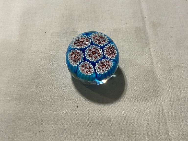 Art glass paperweight image