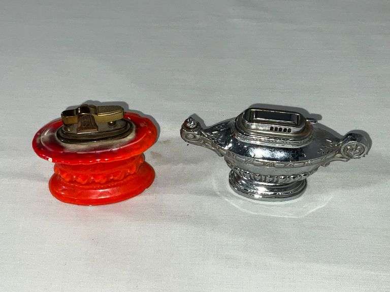 Pair of desktop lighters image