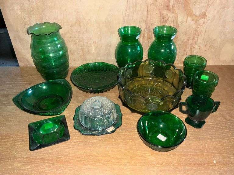 Green coin glass bowl, green juice glasses, vases image