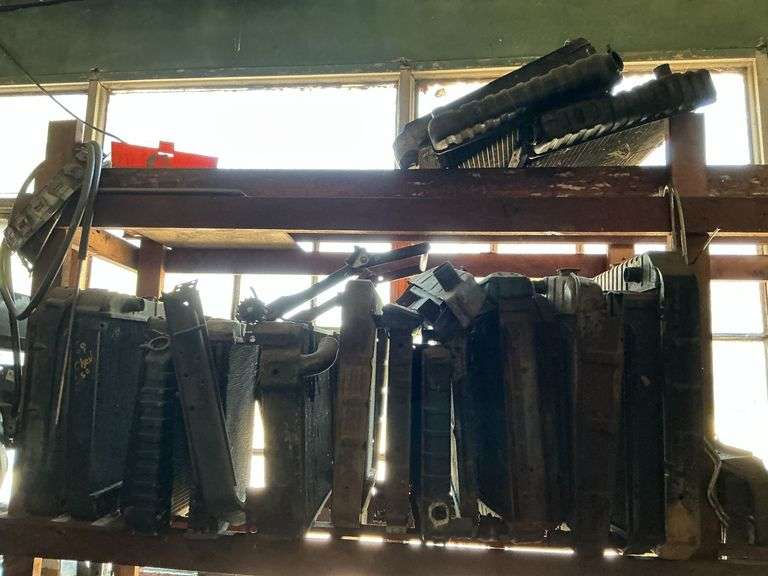Automotive radiators for salvage image