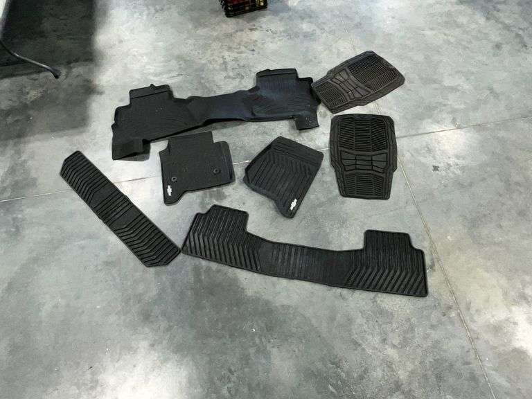 Assorted floor mats image