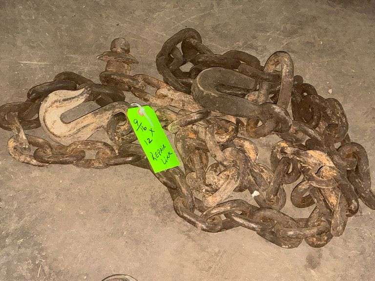 9/16" x 12' log chain with repair link, with hooks on both ends. image