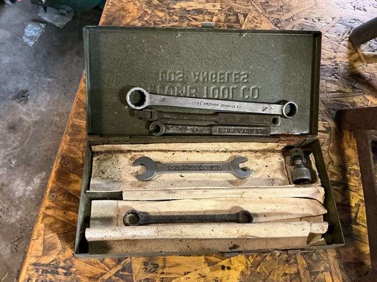 Plomb Tool Co. box image