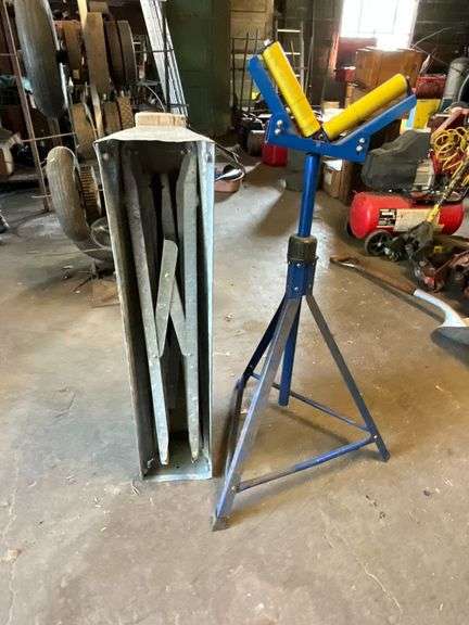 Folding aluminum saw horse image