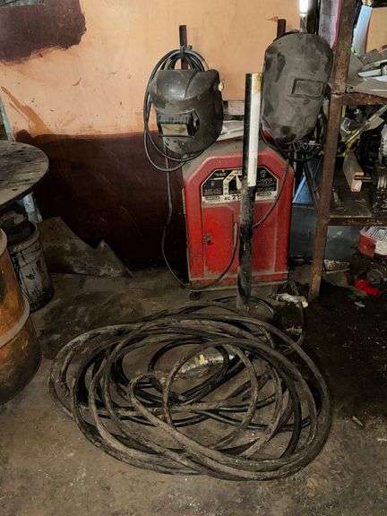 Lincoln 225 Arc welder image